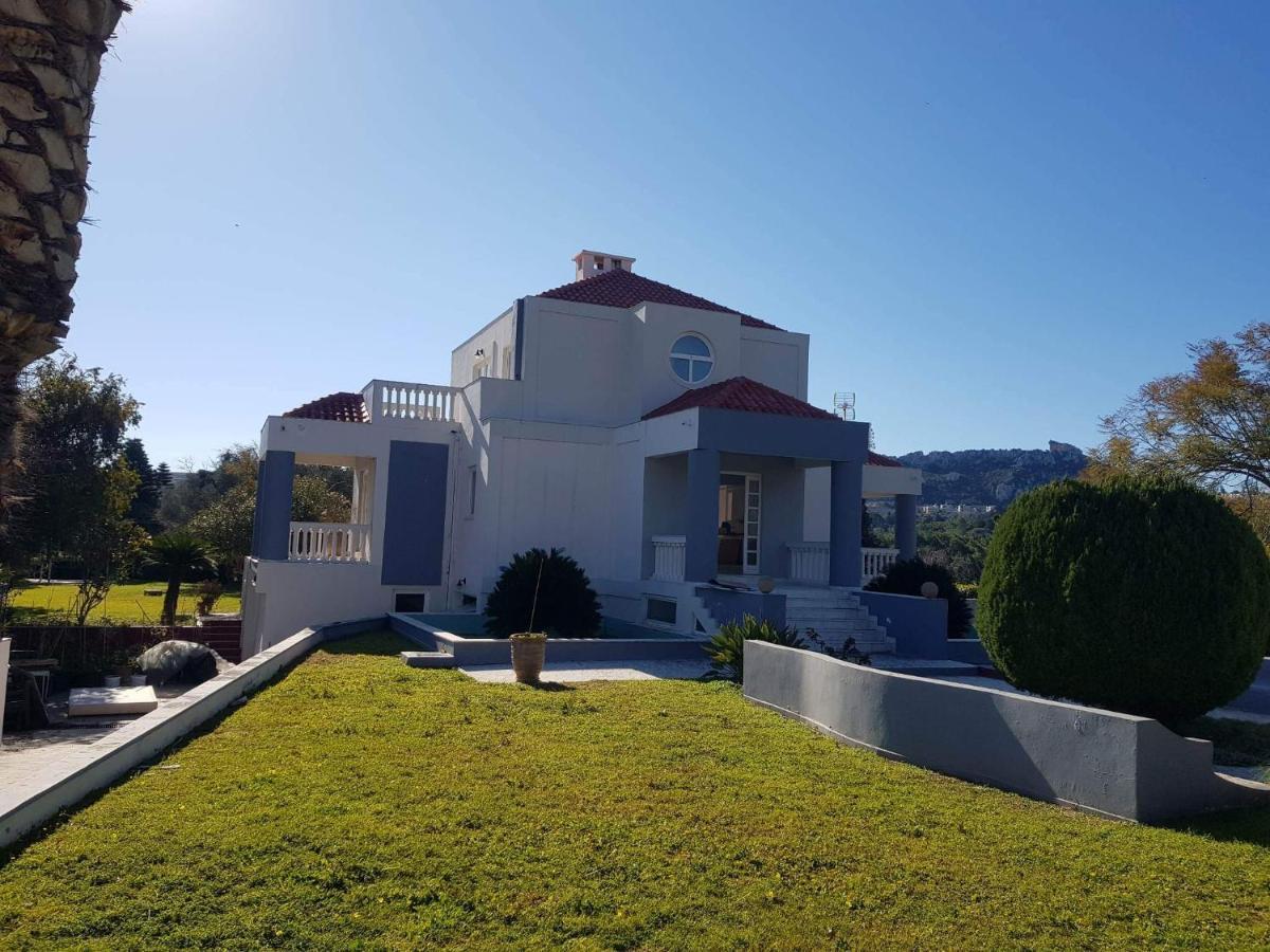 Serenade Luxury Villaer